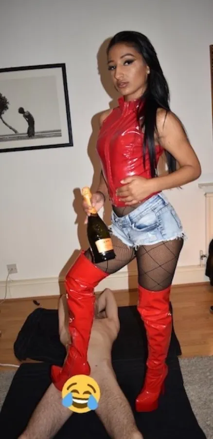 Mistress Nicole