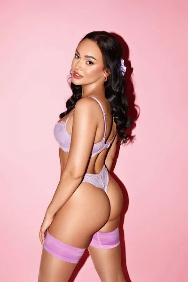 Mistress Demi