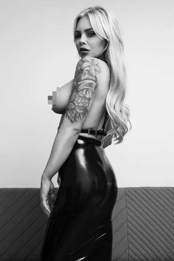 Mistress Lauren