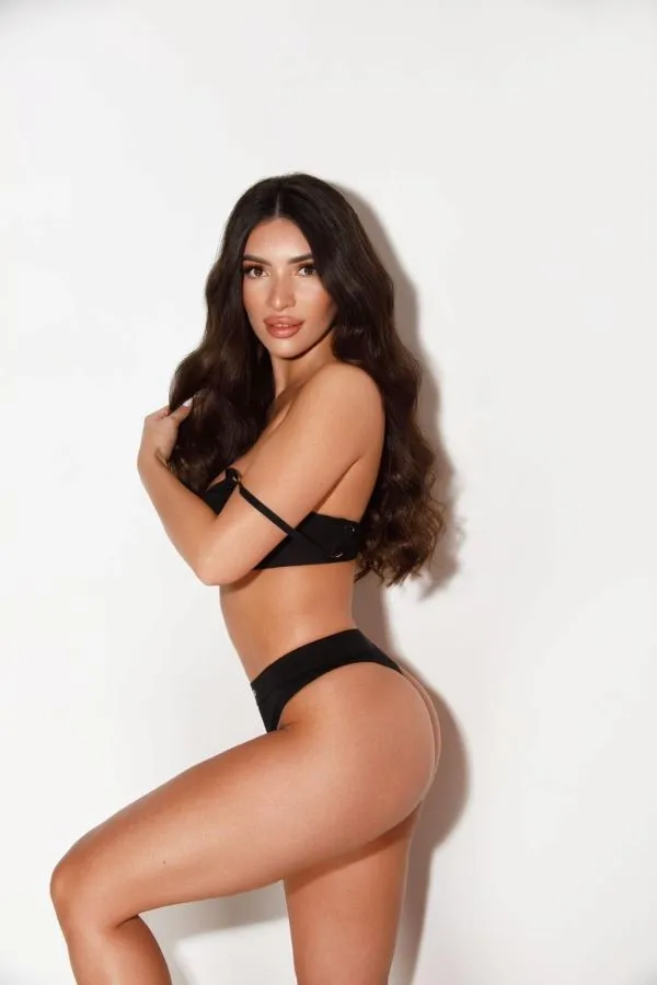 Mistress Kally