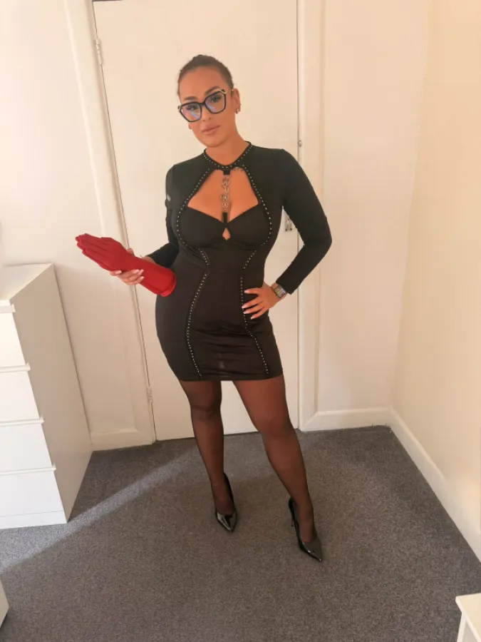 Mistress Vicky