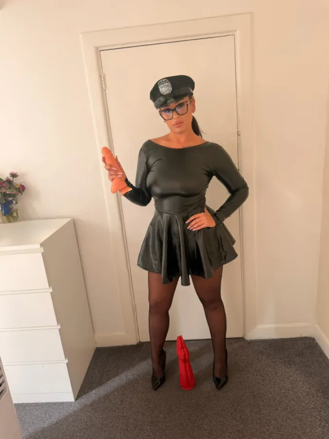 Mistress Vicky