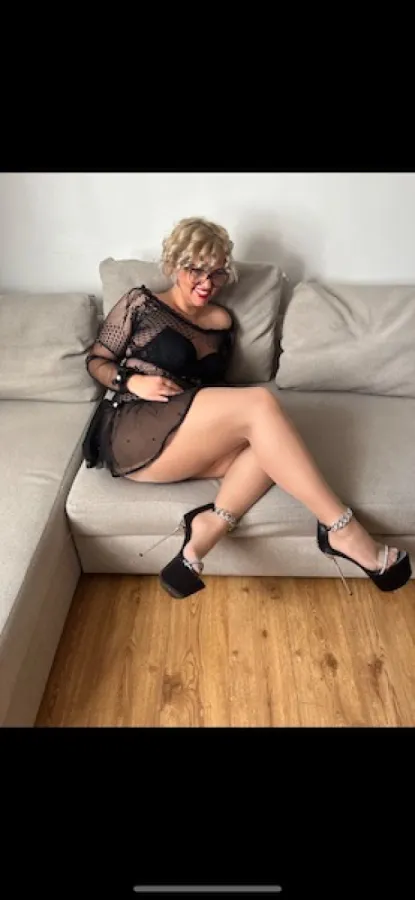 Mistress Tia