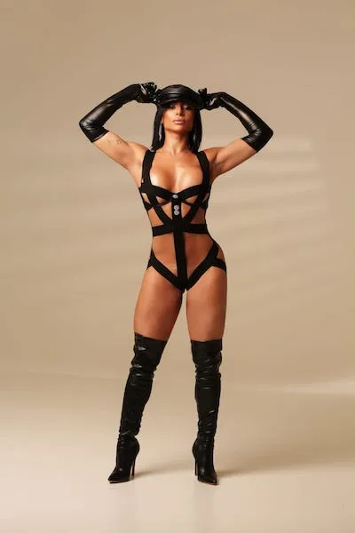 Larrissa